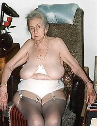 Granny mommy big tits aged pics